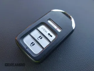2022 Honda Accord Sport z VIN 1HGCV1F35NA117128, wystawiony jako IAAI lot #40957497 z przebiegiem 29 636 mil mil oraz . Historia ofert i sprzedaży dostępna na DreamBid. Obrazek 11.