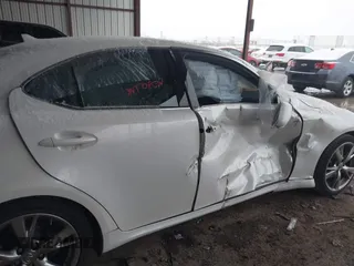 2010 Lexus IS with VIN JTHBF5C29A5109481, listed as a IAAI auction lot 41293525 with 142,242 mi miles. Bid and sale history available at carsss.com. Image 6.