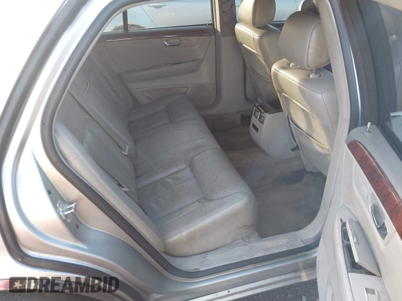 2006 Cadillac DTS 1SC z VIN 1G6KD57Y26U104838, wystawiony jako IAAI lot #41280412 z przebiegiem 172 494 mil mil oraz . Historia ofert i sprzedaży dostępna na DreamBid. Obrazek 8.
