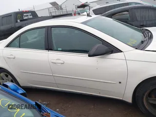 2008 Pontiac G6 with VIN 1G2ZG57B884161244, listed as a IAAI auction lot 41875839 with 212,142 mi miles. Bid and sale history available at carsss.com. Image 13.