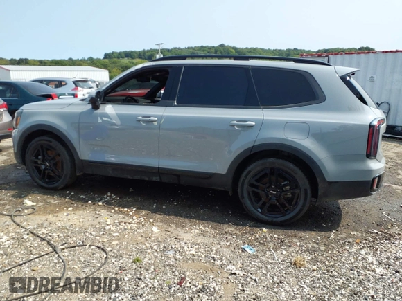 2024 Kia Telluride EX with VIN 5XYP3DGC9RG428637, listed as a IAAI auction lot 40288347 with 26,854 mi miles and . Bid and sale history available at carsss.com. Image 14.