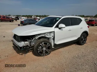 2022 Volvo XC40 Inscription z VIN YV4162UL7N2653176, wystawiony jako Copart lot #65355334 z przebiegiem 15 250 mil mil oraz Szkoda całkowita • Salvage title. Historia ofert i sprzedaży dostępna na DreamBid. Obrazek 1.