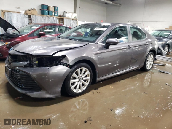 2020 Toyota Camry LE with VIN 4T1C11AK9LU939110, listed as a Copart auction lot 46349425 with 80,550 mi miles and Salvage Title. Bid and sale history available at carsss.com. Image 1.