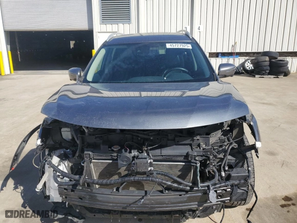 2019 Nissan Rogue SL with VIN 5N1AT2MT7KC749323, listed as a Copart auction lot 45727925 with 101,235 mi miles and Salvage Title. Bid and sale history available at carsss.com. Image 5.