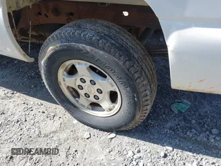 2002 Chevrolet Silverado 1500 LT with VIN 2GCEK19T321373124, listed as a IAAI auction lot 41502812 with 161,773 mi miles. Bid and sale history available at carsss.com. Image 16.