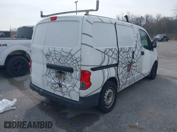 2016 Nissan NV200 S z VIN 3N6CM0KN6GK697491, wystawiony jako IAAI lot #41313863 z przebiegiem 156 838 mil mil oraz . Historia ofert i sprzedaży dostępna na DreamBid. Obrazek 4.