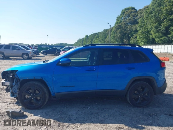 2018 Jeep Cherokee Latitude z VIN 1C4PJLCX1JD528145, wystawiony jako IAAI lot #42618916 z przebiegiem 146 768 mil mil oraz . Historia ofert i sprzedaży dostępna na DreamBid. Obrazek 14.