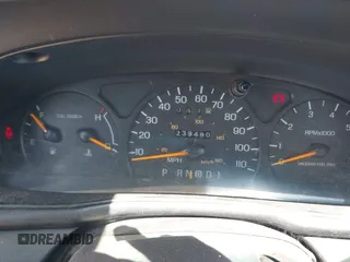 1996 Ford Taurus GL with VIN 1FALP52U3TG139417, listed as a IAAI auction lot 42760633 with 239,490 mi miles and . Bid and sale history available at DreamBid. Image 7.