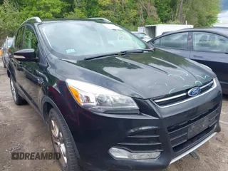 2015 Ford Escape Titanium z VIN 1FMCU9J99FUC00052, wystawiony jako IAAI lot #42325740 z przebiegiem 175 476 mil mil oraz . Historia ofert i sprzedaży dostępna na DreamBid. Obrazek 1.