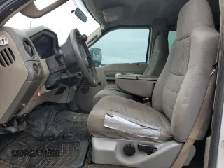 2008 Ford F-350 XL with VIN 1FTWW31RX8EB18787, listed as a Copart auction lot 43568645 with 237,226 mi miles and Salvage Title. Bid and sale history available at DreamBid. Image 7.
