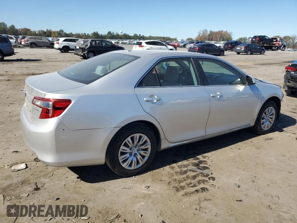 2014 Toyota Camry L with VIN 4T4BF1FK0ER435849, listed as a Copart auction lot 75829974 with 91,571 mi miles and Salvage Title. Bid and sale history available at carsss.com. Image 3.