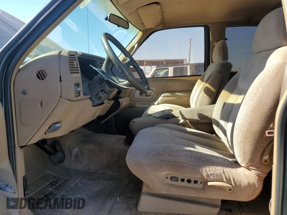 1995 GMC Sierra 1500 with VIN 2GTEC19H9S1560019, listed as a Copart auction lot 79917704 with 259,042 mi miles and Clean Title. Bid and sale history available at DreamBid. Image 7.