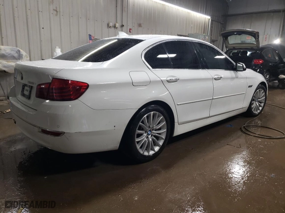 2014 BMW 5 Series 528i xDrive with VIN WBA5A7C56ED613062, listed as a Copart auction lot 47367175 with 121,335 mi miles and Salvage Title. Bid and sale history available at carsss.com. Image 3.