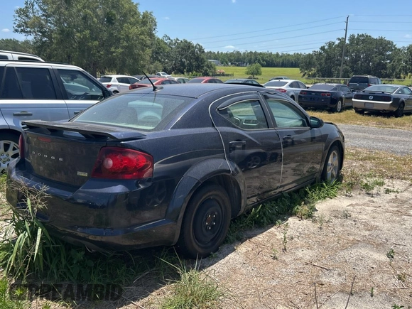 2011 Dodge Avenger Lux with VIN 1B3BD2FG4BN551682, listed as a Copart auction lot 55530025 with 135,595 mi miles and Clean Title. Bid and sale history available at carsss.com. Image 4.