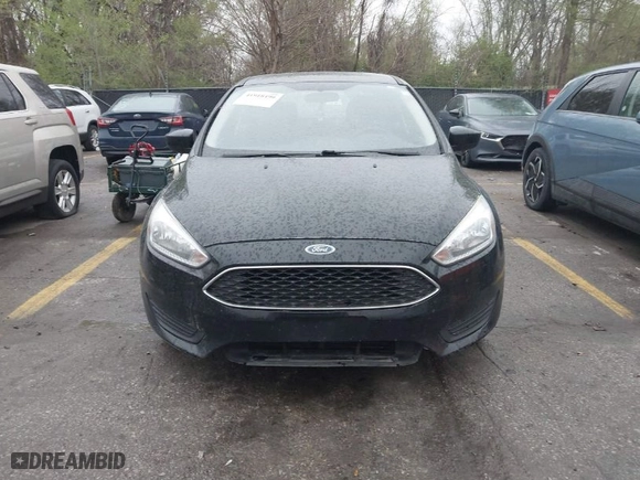 2018 Ford Focus SE with VIN 1FADP3F22JL204604, listed as a IAAI auction lot 41918490 with 258,162 mi miles. Bid and sale history available at carsss.com. Image 12.