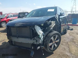 2020 Chevrolet Traverse LT Leather with VIN 1GNERHKW7LJ323401, listed as a IAAI auction lot 41781030 with 25,189 mi miles. Bid and sale history available at carsss.com. Image 18.