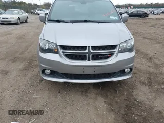 2019 Dodge Grand Caravan GT with VIN 2C4RDGEG0KR640664, listed as a IAAI auction lot 42002230 with 73,591 mi miles and . Bid and sale history available at DreamBid. Image 12.