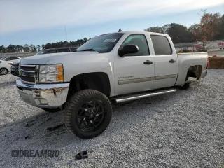 2013 Chevrolet Silverado 1500 LT with VIN 3GCPCSE04DG212962, listed as a Copart auction lot 83388404 with 232,507 mi miles and Salvage Title. Bid and sale history available at DreamBid. Image 1.