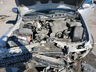 2008 Mercury Grand Marquis LS z VIN 2MEFM75V58X616297, wystawiony jako Copart lot #49300985 z przebiegiem 169 014 mil mil oraz Szkoda całkowita • Salvage title. Historia ofert i sprzedaży dostępna na DreamBid. Obrazek 11.