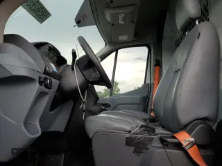 2019 Ford Transit with VIN 1FTYE2CM7KKB67736, listed as a Copart auction lot 59896285 with 120,913 mi miles and Salvage title. Bid and sale history available at DreamBid. Image 7.