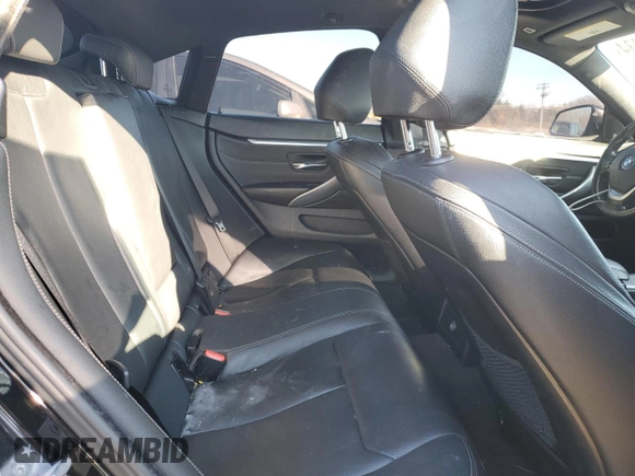 2019 BMW 4 Series 430i xDrive z VIN WBA4J3C58KBL06522, wystawiony jako Copart lot #82569834 z przebiegiem 112 562 mil mil oraz Szkoda całkowita • Salvage title. Historia ofert i sprzedaży dostępna na DreamBid. Obrazek 10.