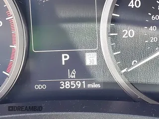 2020 Lexus NX 300 с VIN JTJDARBZ0L5004875, выставлен на аукционе IAAI как лот 42323143 с пробегом 38 591 миль миль и . История ставок и продаж доступна на DreamBid. Изображение 15.