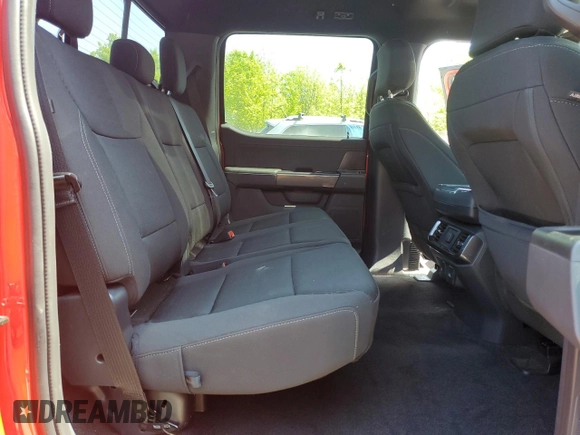 2023 Ford F-150 XL z VIN 1FTEW1EP2PKD37574, wystawiony jako Copart lot #55490505 z przebiegiem 11 162 mil mil oraz Czysty tytuł • Clean title. Historia ofert i sprzedaży dostępna na DreamBid. Obrazek 10.