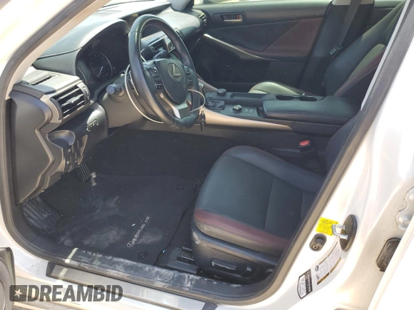 2019 Lexus IS 300 z VIN JTHBA1D23K5091065, wystawiony jako Copart lot #52715785 z przebiegiem 84 220 mil mil oraz Czysty tytuł • Clean title. Historia ofert i sprzedaży dostępna na DreamBid. Obrazek 7.