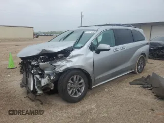 2021 Toyota Sienna XLE with VIN 5TDYRKEC5MS072144, listed as a Copart auction lot 51574645 with 41,137 mi miles and Salvage Title. Bid and sale history available at DreamBid. Image 1.
