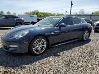 2012 Porsche Panamera S z VIN WP0AB2A75CL061272, wystawiony jako Copart lot #55050695 z przebiegiem 156 293 mil mil oraz Tytuł czysty. Historia ofert i sprzedaży dostępna na DreamBid. Obrazek 1.