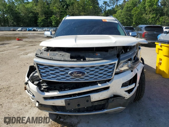 2017 Ford Explorer Platinum с VIN 1FM5K8HT6HGB87448, выставлен на аукционе Copart как лот 55605635 с пробегом 136 626 миль миль и Списание • Salvage title. История ставок и продаж доступна на DreamBid. Изображение 5.
