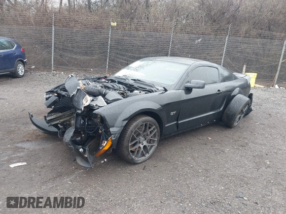 2007 Ford Mustang GT Deluxe with VIN 1ZVFT82H275292215, listed as a IAAI auction lot 41866312 with 114,500 mi miles. Bid and sale history available at carsss.com. Image 2.