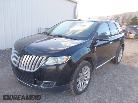 2012 Lincoln MKX with VIN 2LMDJ6JK0CBL02487, listed as a IAAI auction lot 41191697 with 164,653 mi miles. Bid and sale history available at carsss.com. Image 2.