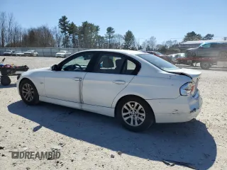 2007 BMW 3 Series 328i z VIN WBAVA33557KX83131, wystawiony jako Copart lot #53521235 z przebiegiem 119 940 mil mil oraz Czysty tytuł • Clean title. Historia ofert i sprzedaży dostępna na DreamBid. Obrazek 2.