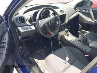 2013 Mazda 3 i Touring z VIN JM1BL1L74D1767414, wystawiony jako IAAI lot #42336893 z przebiegiem 125 000 mil mil oraz . Historia ofert i sprzedaży dostępna na DreamBid. Obrazek 5.