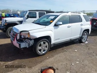 2011 GMC Terrain SLT-2 z VIN 2CTALWEC1B6461112, wystawiony jako IAAI lot #42091529 z przebiegiem 142 224 mil mil oraz . Historia ofert i sprzedaży dostępna na DreamBid. Obrazek 17.