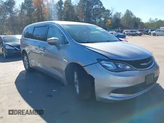 2017 Chrysler Pacifica Touring with VIN 2C4RC1DG1HR519085, listed as a IAAI auction lot 41053786 with 269,605 mi miles and . Bid and sale history available at DreamBid. Image 1.