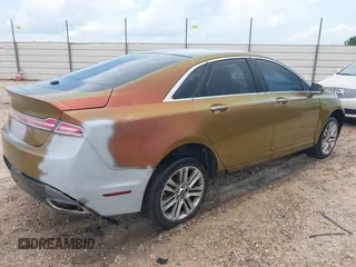 2014 Lincoln MKZ with VIN 3LN6L2GK5ER808304, listed as a IAAI auction lot 42452852 with 193,252 mi miles and . Bid and sale history available at DreamBid. Image 4.