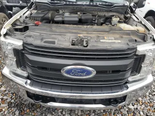 2017 Ford F-250 XL z VIN 1FD7X2A66HEE51243, wystawiony jako Copart lot #41967755 z przebiegiem 194 364 mil mil oraz Szkoda całkowita • Salvage title. Historia ofert i sprzedaży dostępna na DreamBid. Obrazek 11.