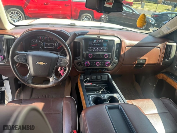 2015 Chevrolet Silverado 1500 High Country with VIN 3GCUKTEC4FG142789, listed as a Copart auction lot 51507825 with 218,796 mi miles and Clean Title. Bid and sale history available at carsss.com. Image 9.