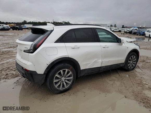 2022 Cadillac XT4 FWD Sport with VIN 1GYFZER40NF112492, listed as a Copart auction lot 44971745 with NaN miles and Salvage Title. Bid and sale history available at carsss.com. Image 3.