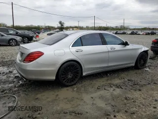 2015 Mercedes-Benz S 550 with VIN WDDUG8FB2FA148714, listed as a Copart auction lot 52670345 with 226,473 mi miles and Salvage Title. Bid and sale history available at DreamBid. Image 3.
