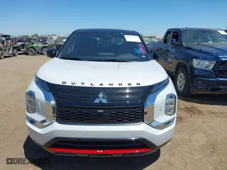 2024 Mitsubishi Outlander SE with VIN JA4J4VA86RZ087576, listed as a IAAI auction lot 42054787 with 1,057 mi miles. Bid and sale history available at carsss.com. Image 12.