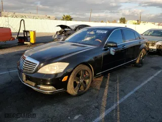 2010 Mercedes-Benz S-Class S 550 with VIN WDDNG7BB3AA311027, listed as a Copart auction lot 84107444 with 117,257 mi miles and Salvage Title. Bid and sale history available at carsss.com. Image 1.