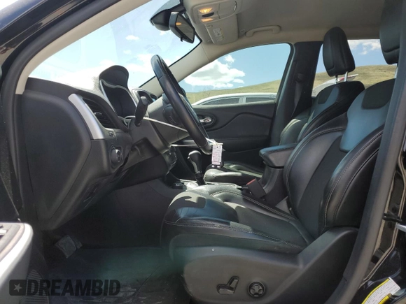 2018 Jeep Cherokee Latitude Plus с VIN 1C4PJMLX5JD555712, выставлен на аукционе Copart как лот 54426415 с пробегом 83 131 миль миль и Списание • Salvage title. История ставок и продаж доступна на DreamBid. Изображение 7.