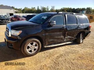2013 Toyota Sequoia SR5 with VIN 5TDBW5G14DS076505, listed as a Copart auction lot 71707714 with 211,652 mi miles and Salvage Title. Bid and sale history available at carsss.com. Image 1.