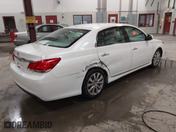 2012 Toyota Avalon with VIN 4T1BK3DB0CU457805, listed as a IAAI auction lot 41920027 with 120,840 mi miles. Bid and sale history available at carsss.com. Image 4.