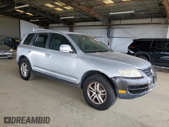 2006 Volkswagen Touareg 4.2L V8 with VIN WVGZM77L76D040030, listed as a Copart auction lot 53206065 with 133,997 mi miles and Clean Title. Bid and sale history available at DreamBid. Image 4.