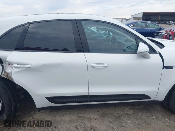 2024 Porsche Macan with VIN WP1AA2A55RLB20040, listed as a IAAI auction lot 41739587 with 8,916 mi miles and . Bid and sale history available at DreamBid. Image 14.