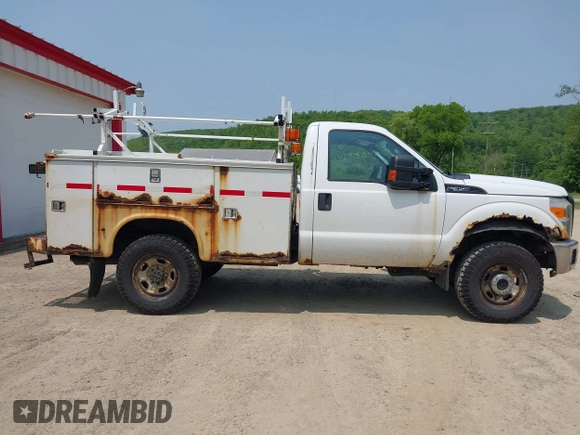 2011 Ford F-350 with VIN 1FDBF3B63BEB77511, listed as a IAAI auction lot 42383405 with 271,011 mi miles and . Bid and sale history available at DreamBid. Image 13.